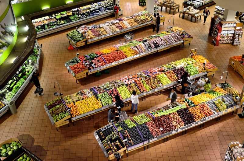 magasin-CLANS-min_supermarket_stalls_coolers_market_food_fresh_shop_organic-652223